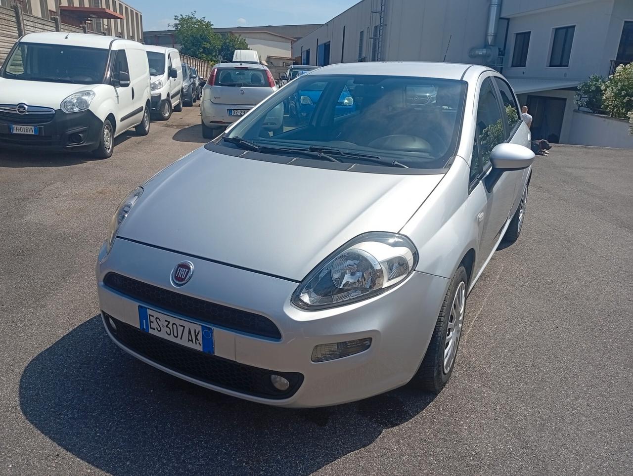 Fiat Punto 1.3 MJT II 75 CV 5 porte NEOPATENTATI OK