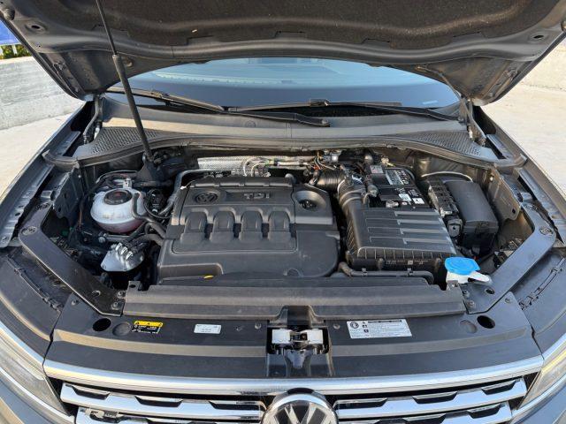 VOLKSWAGEN Tiguan 2.0 TDI DSG R-LINE GARANZIA Iva esp