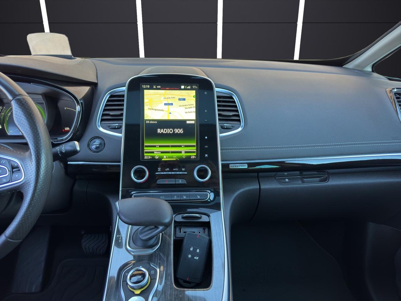 Renault Espace dCi 160CV EDC Energy Initiale Paris 4Control