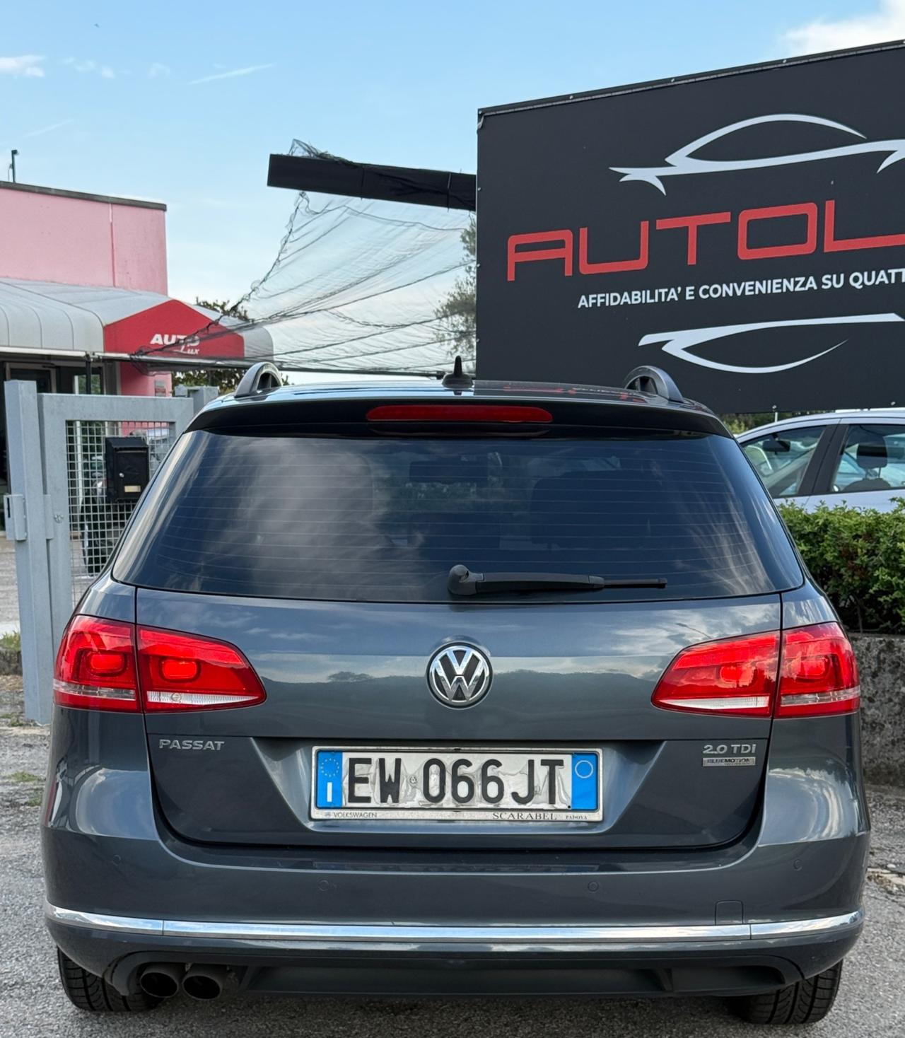 Volkswagen Passat Var. 2.0 TDI Highline NEOPATENTATI