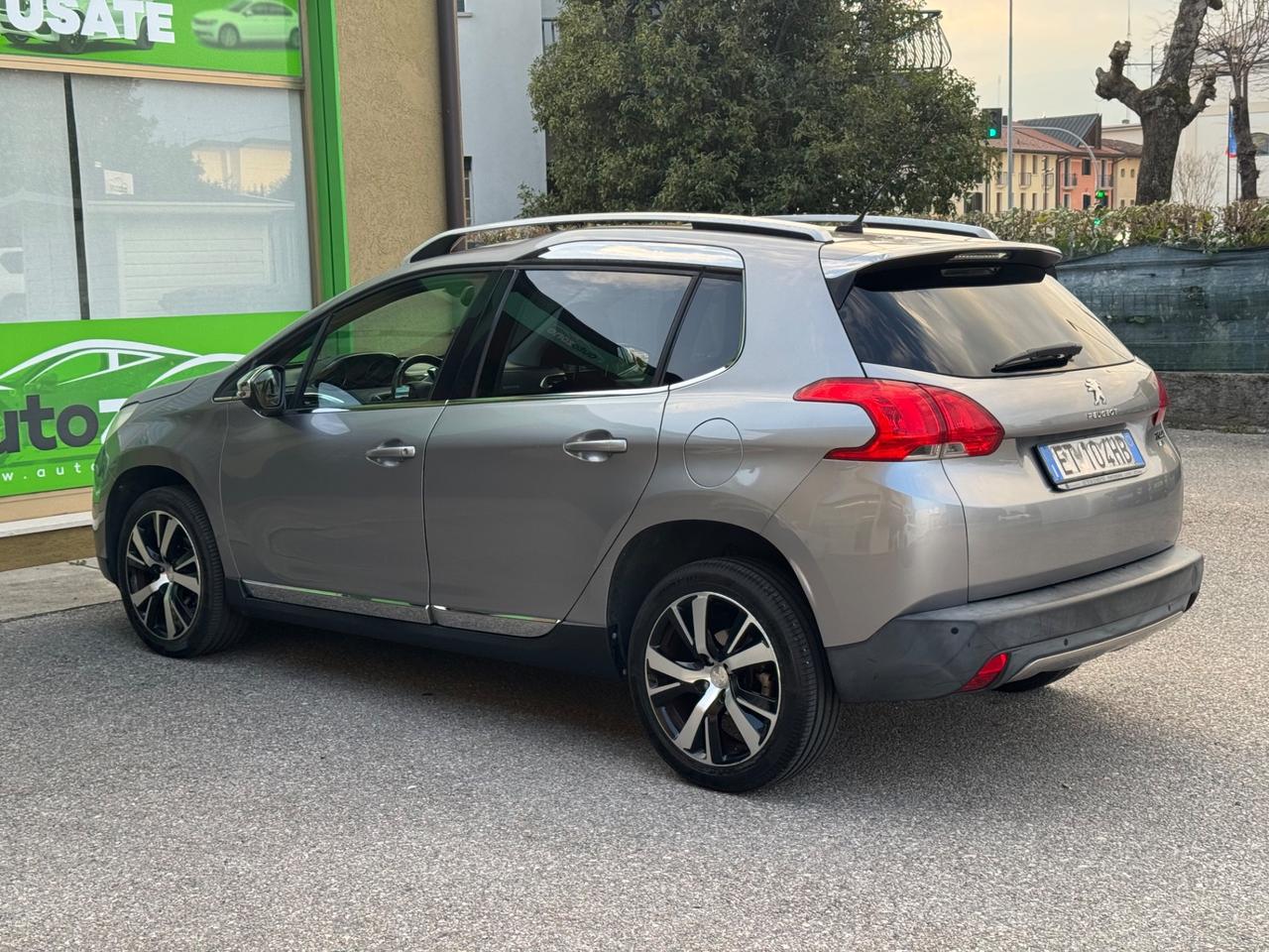 Peugeot 2008 1.6 e-HDi 92 CV