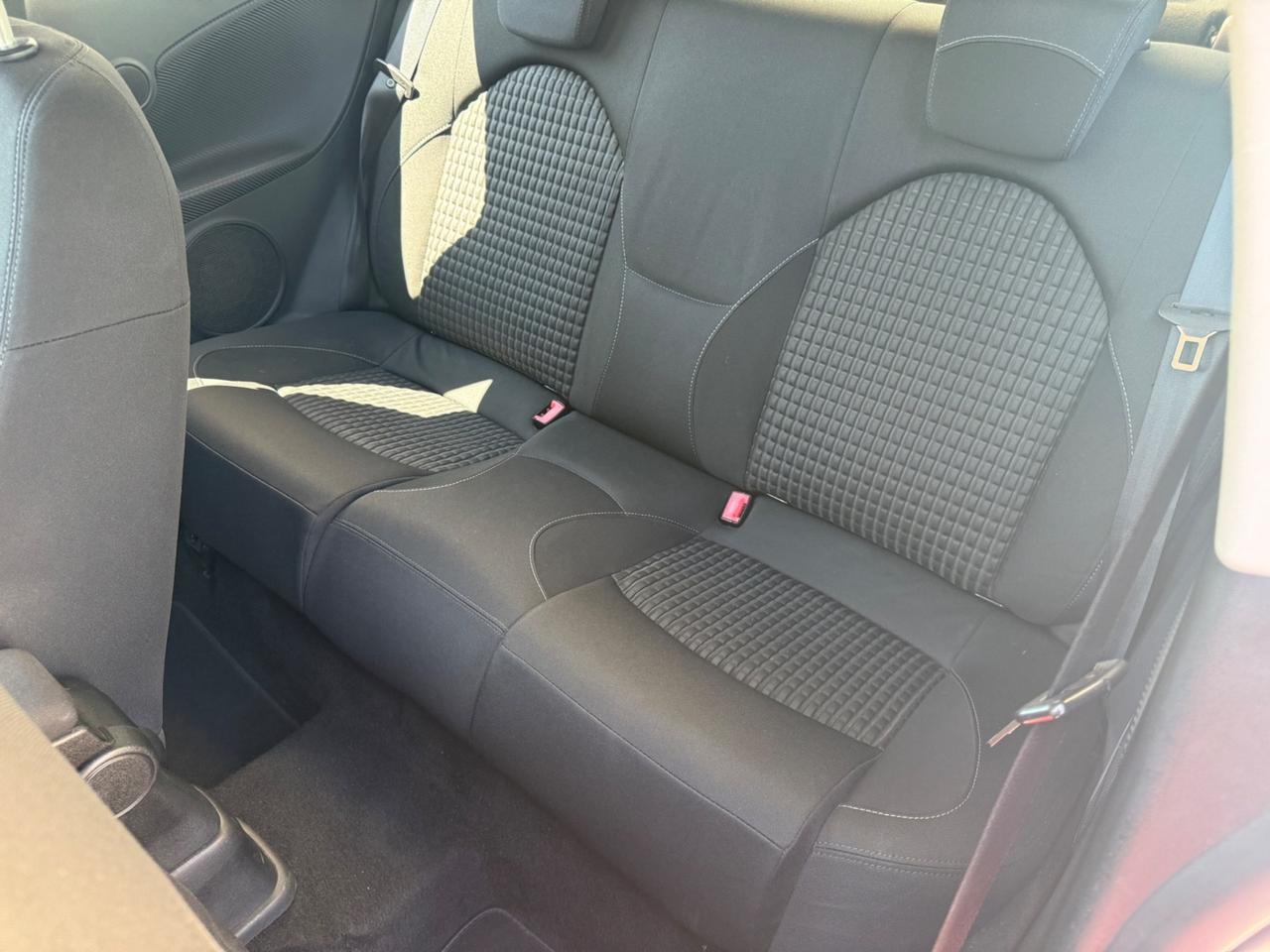 Alfa Romeo MiTo 1.6 JTDm Distinctive Sport Pack