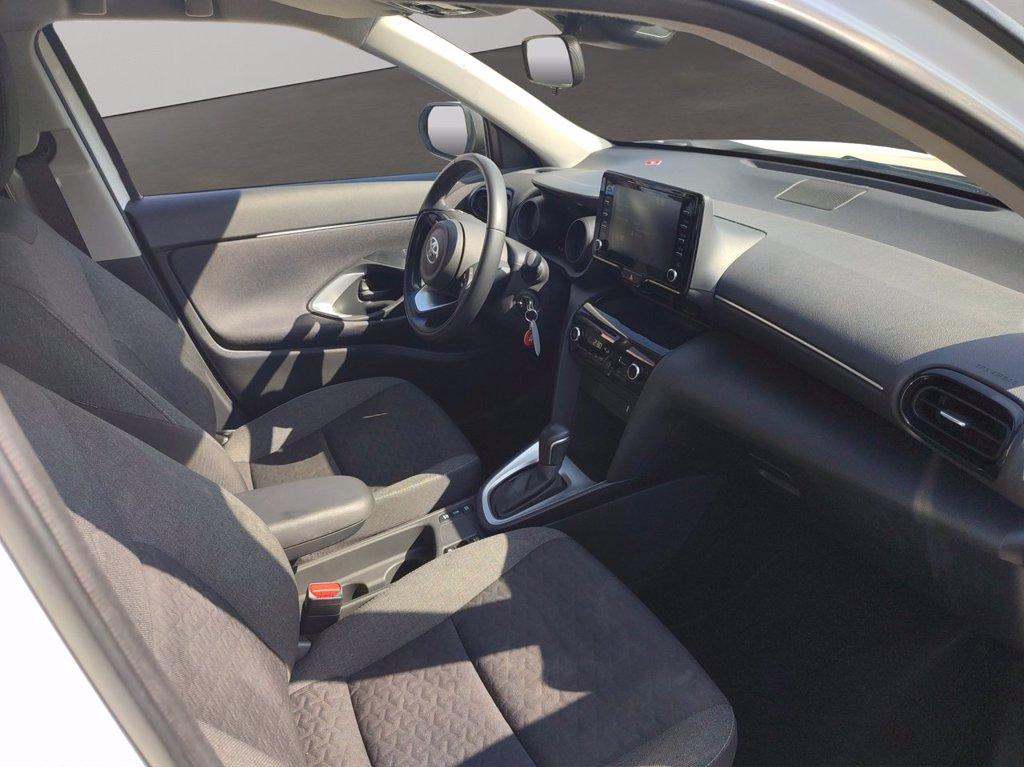 TOYOTA Yaris cross 1.5h active fwd 116cv e-cvt del 2023