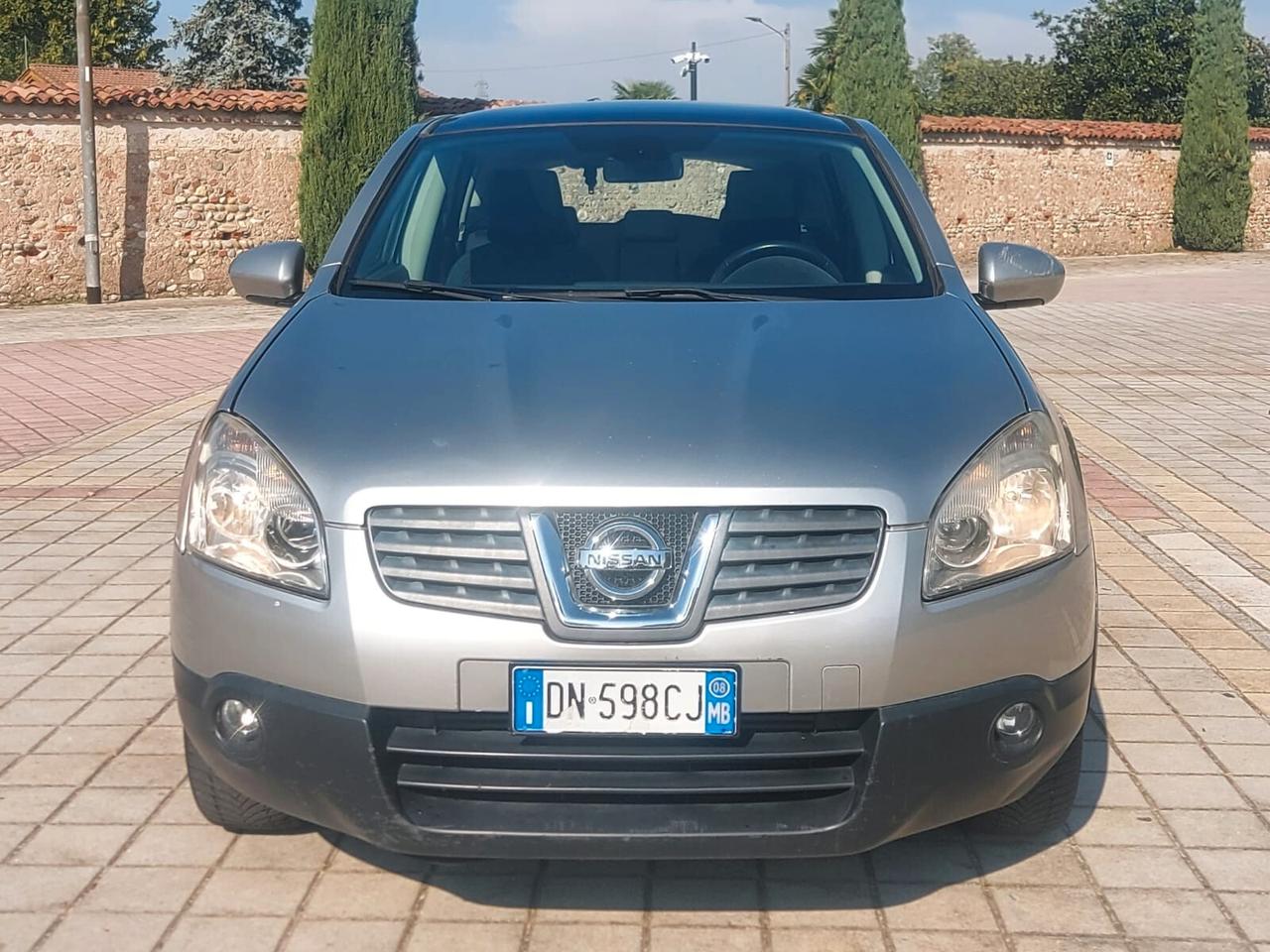 Nissan Qashqai 2.0 dCi DPF Tekna