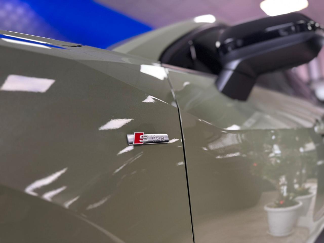 Audi Q2 30 TDI S tronic / line Edition/ EDITION ONE