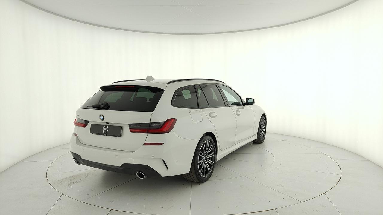 BMW 320d Touring mhev 48V xdrive Msport auto