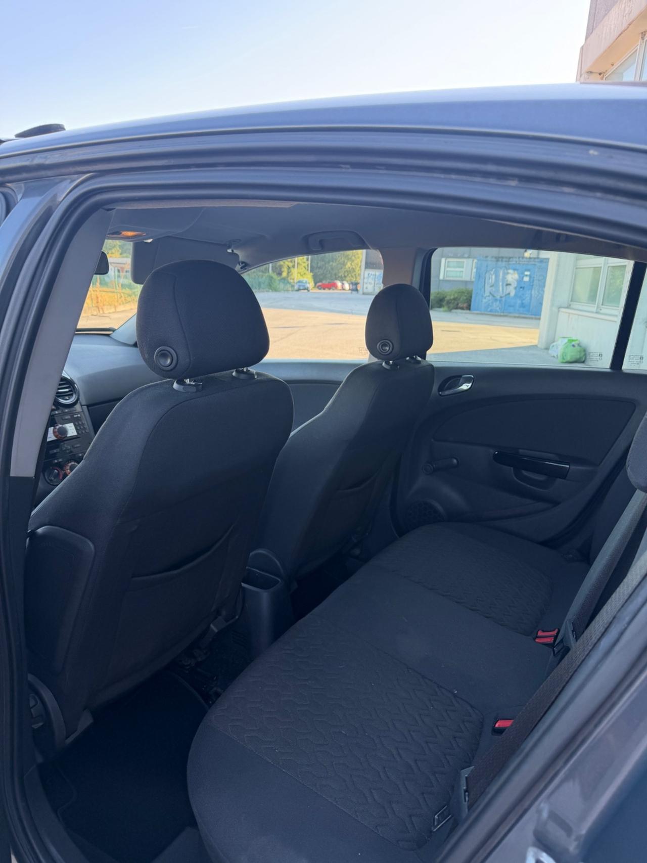 Opel Corsa 1.2 85CV 5 porte GPL-TECH Edition