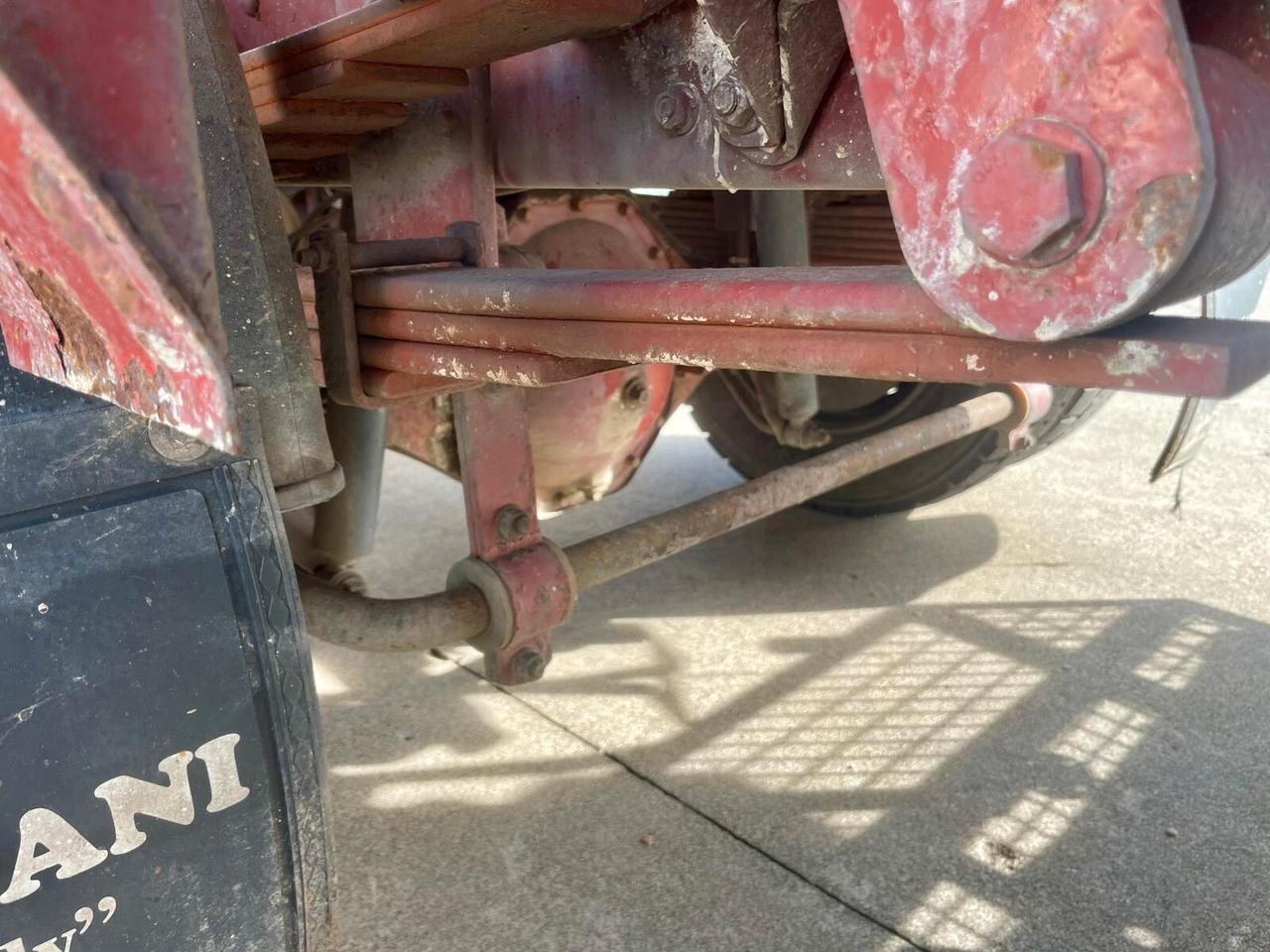 Iveco 100E18 - RIBALTABILE POSTERIORE CON GRU CARICATRICE FASSI F80 A.23