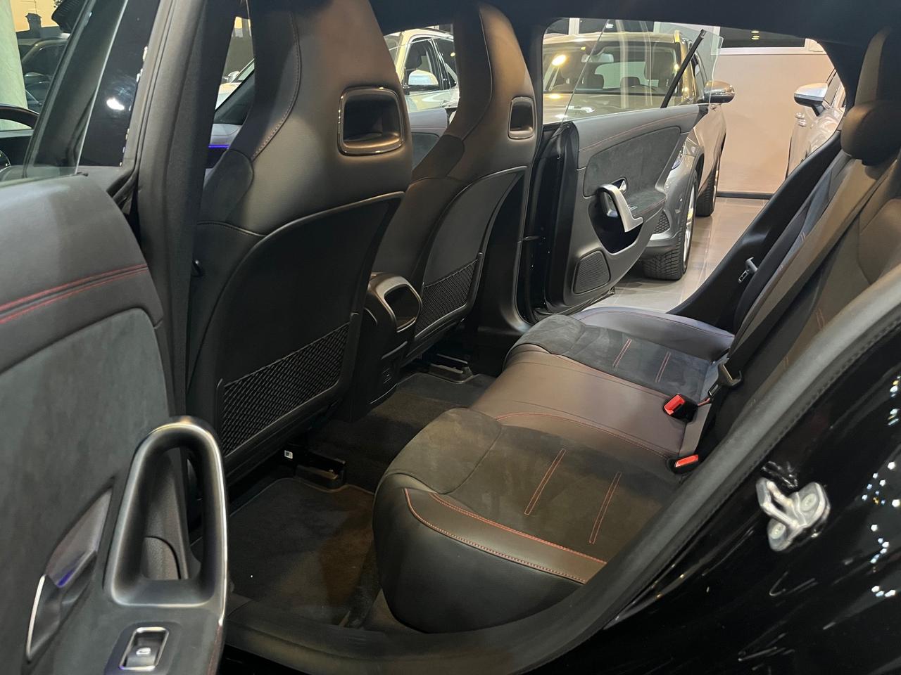 Mercedes CLA 200 d Automatic Premium 12.000 KM