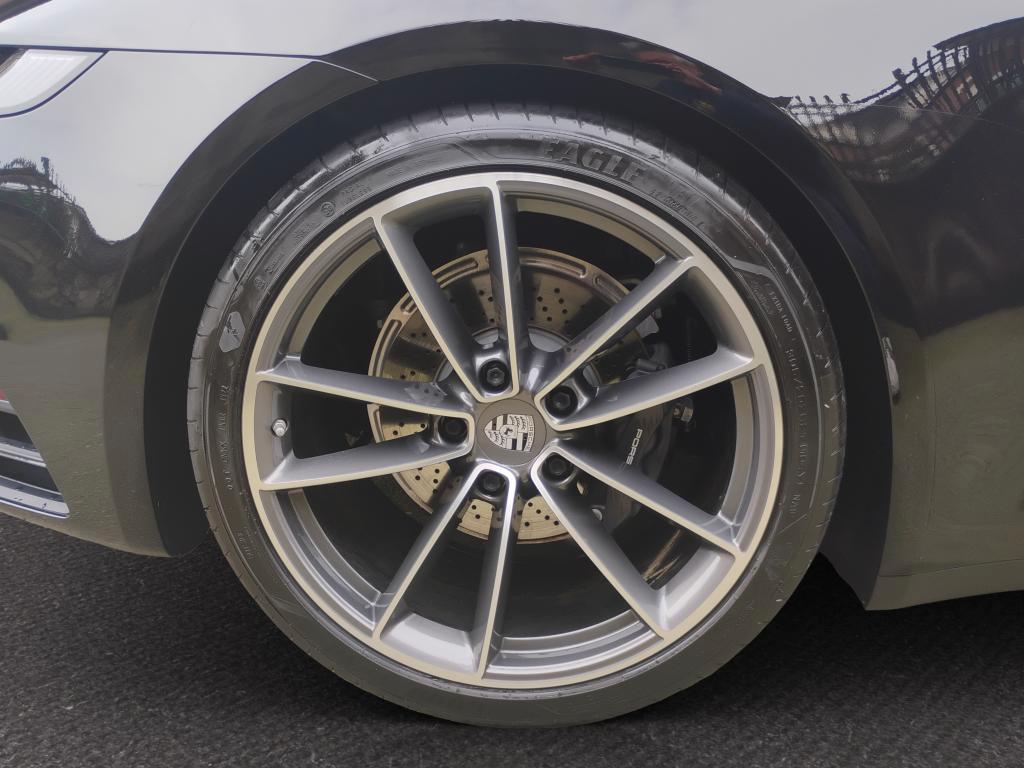 Porsche 992 TARGA 3.0 4 auto..KM 8000..