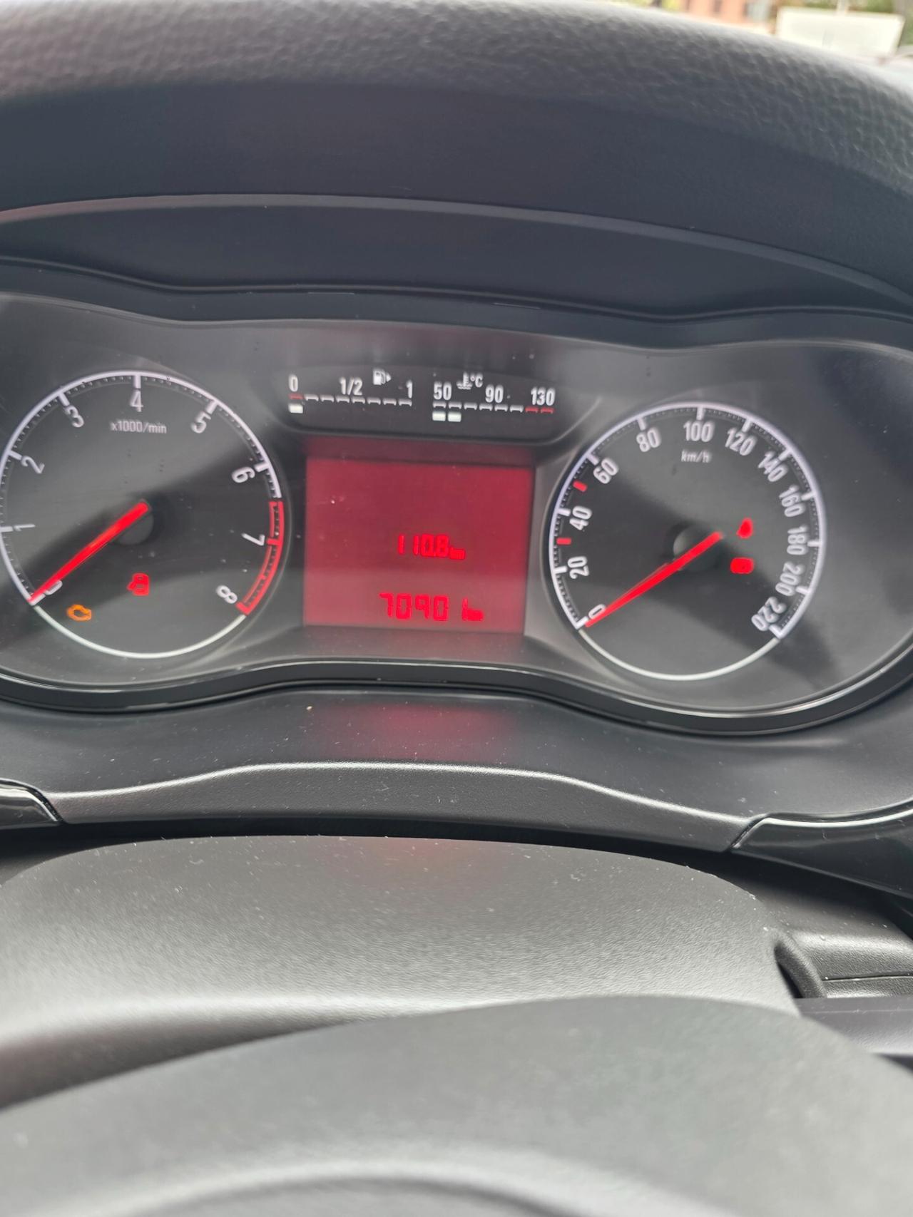 Opel Corsa 1.2 Coupé b-Color