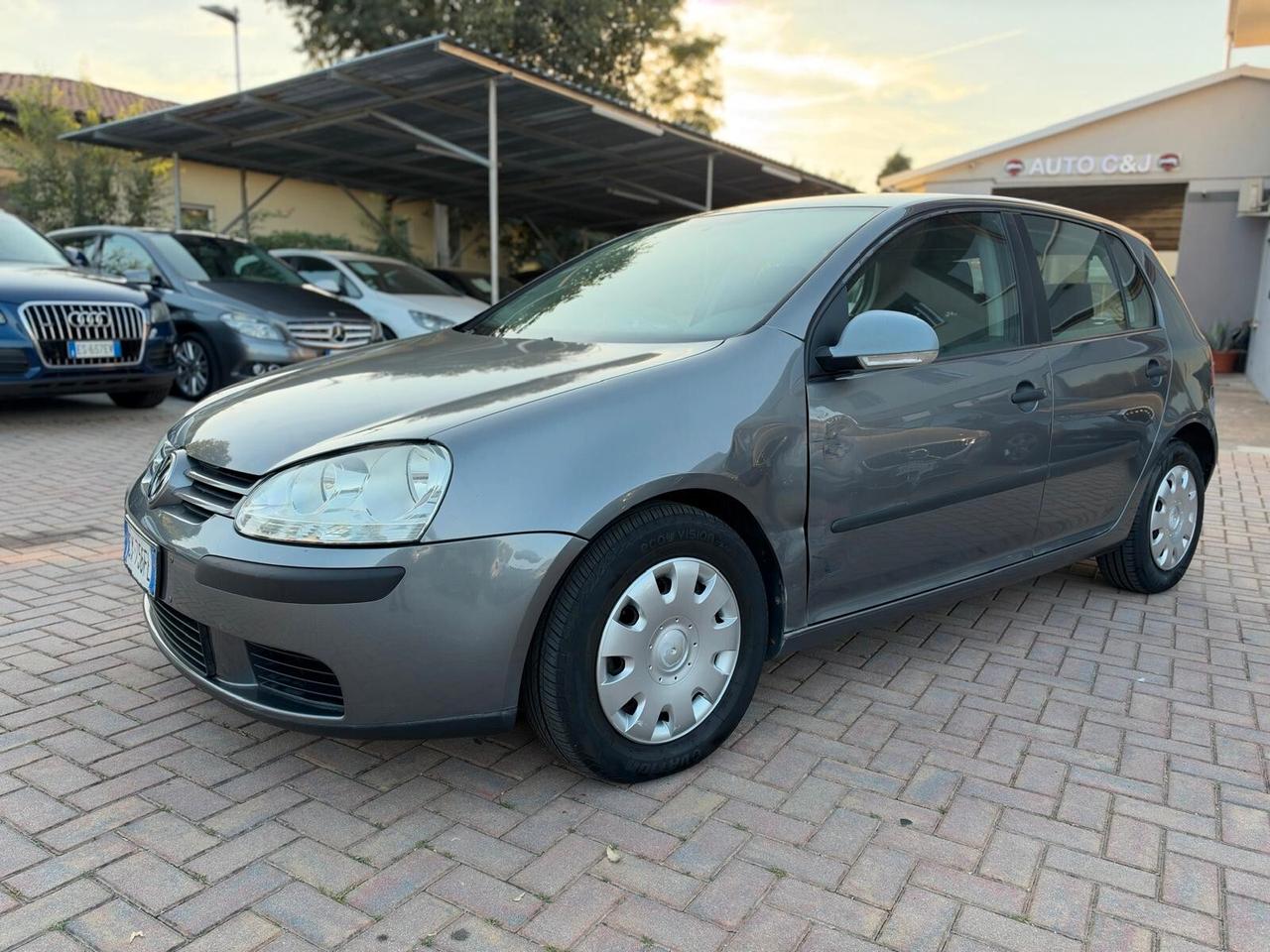 Volkswagen Golf 1.9 TDI 5p. Sportline