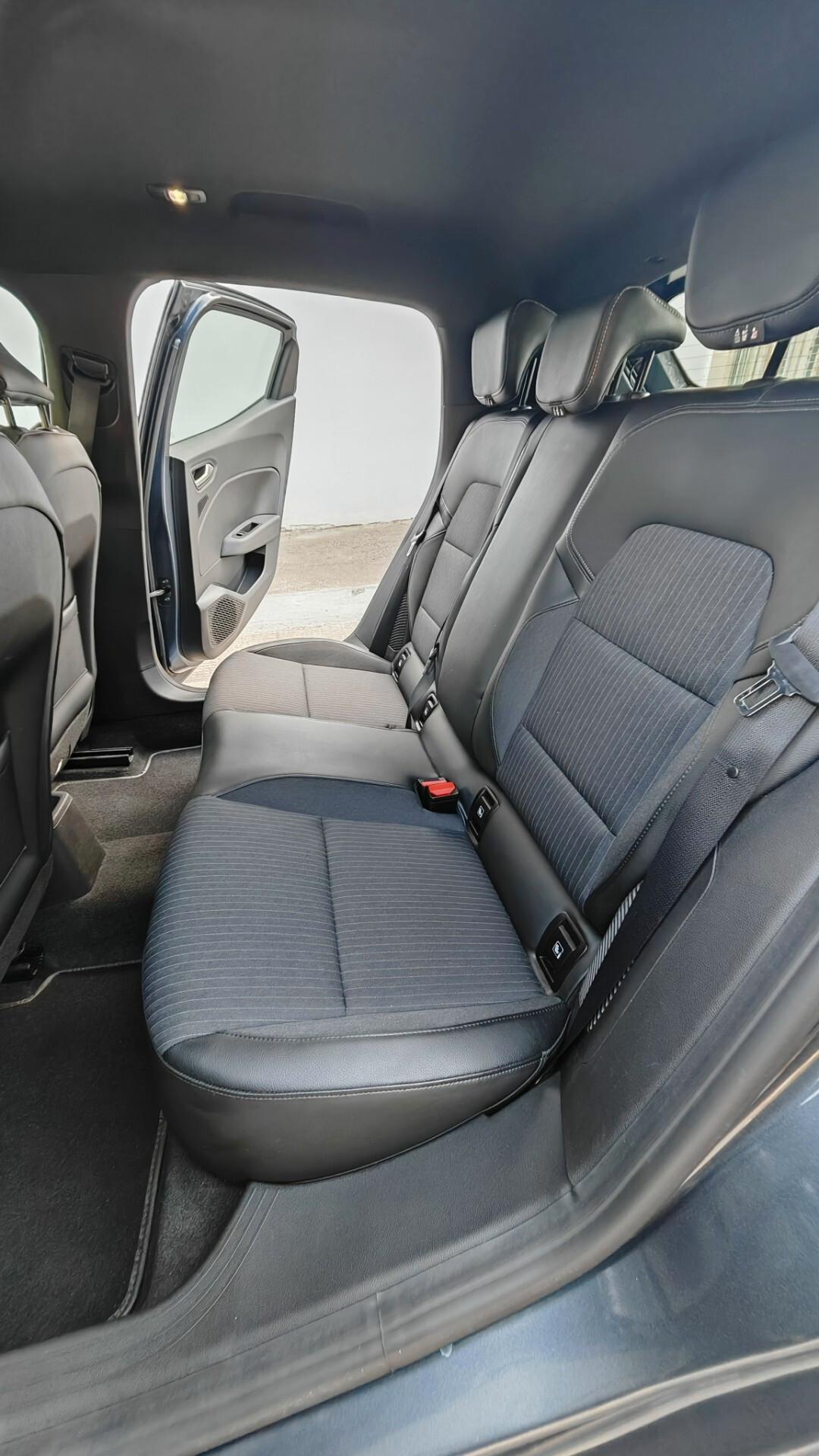 Renault Clio Full Hybrid E-Tech 140 CV 5 porte Intens