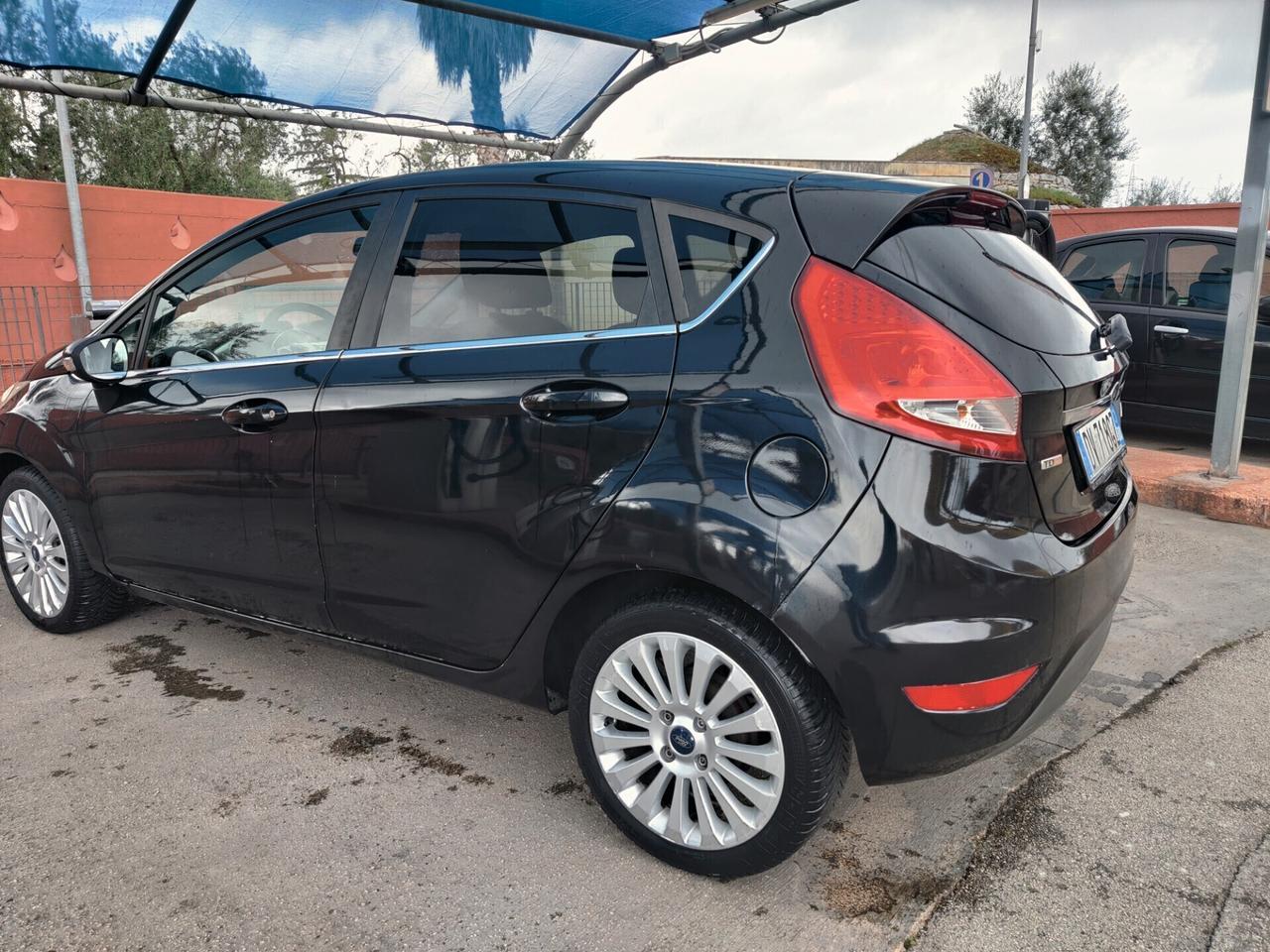 Ford Fiesta 1.4 TDCi 5p. Titanium