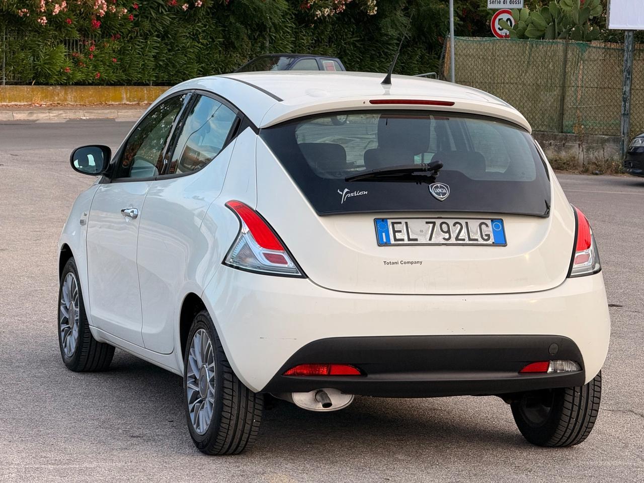 Lancia Ypsilon GARANZIA 12 MESI