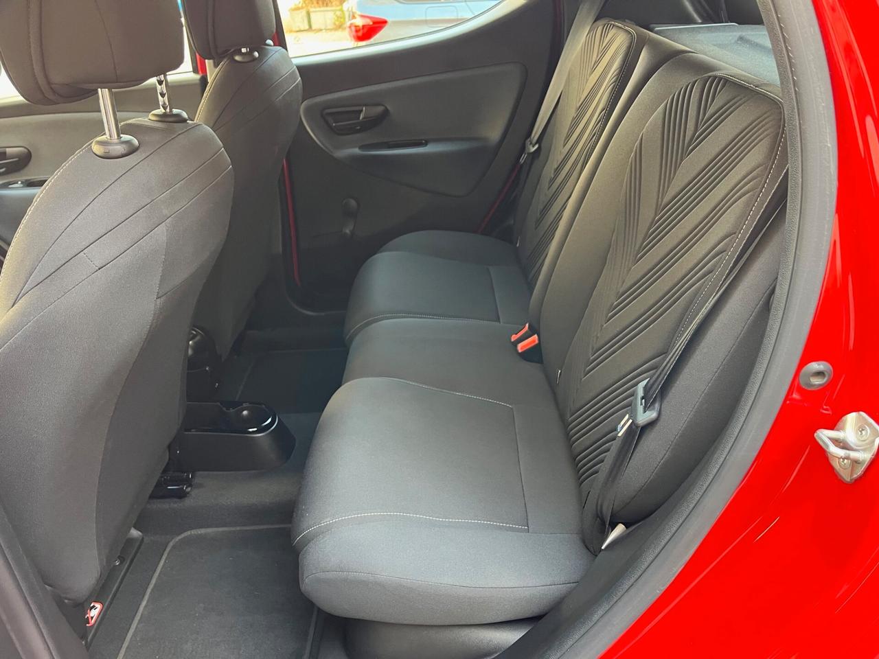 Lancia Ypsilon 1.0 FireFly 5 porte S&S Hybrid Ecochic Gold