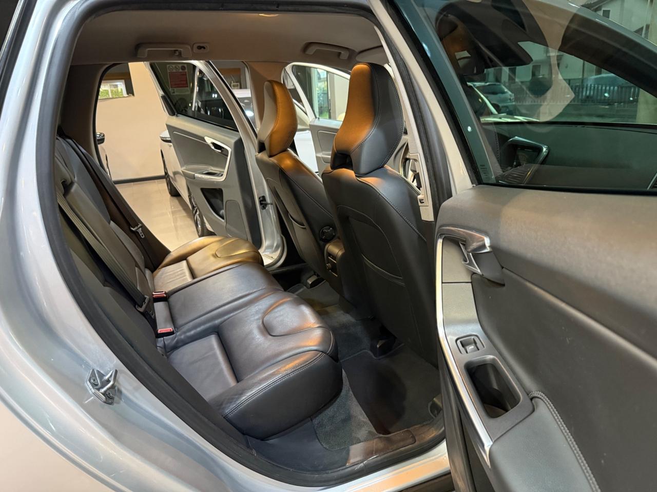 Volvo XC 60 2.0 d4 Momentum 181cv geartronic