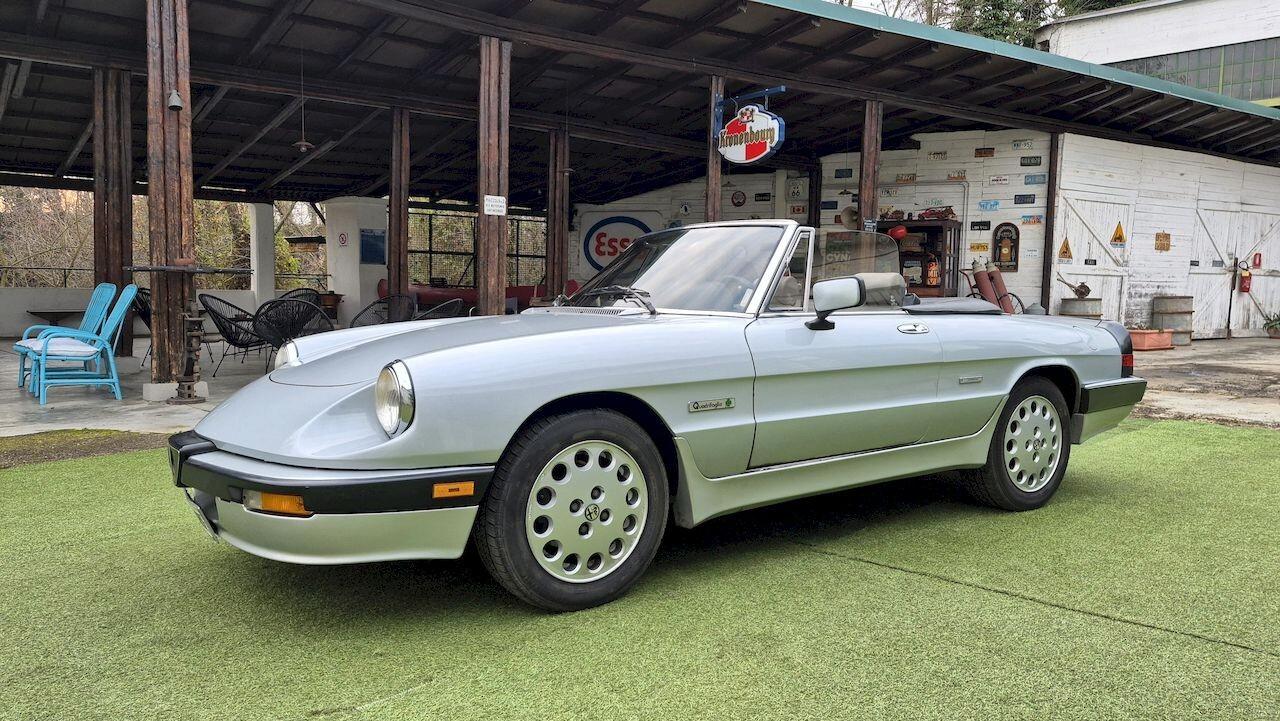 Alfa Romeo Spider 2.0i Quadrifoglio Verde – 1987