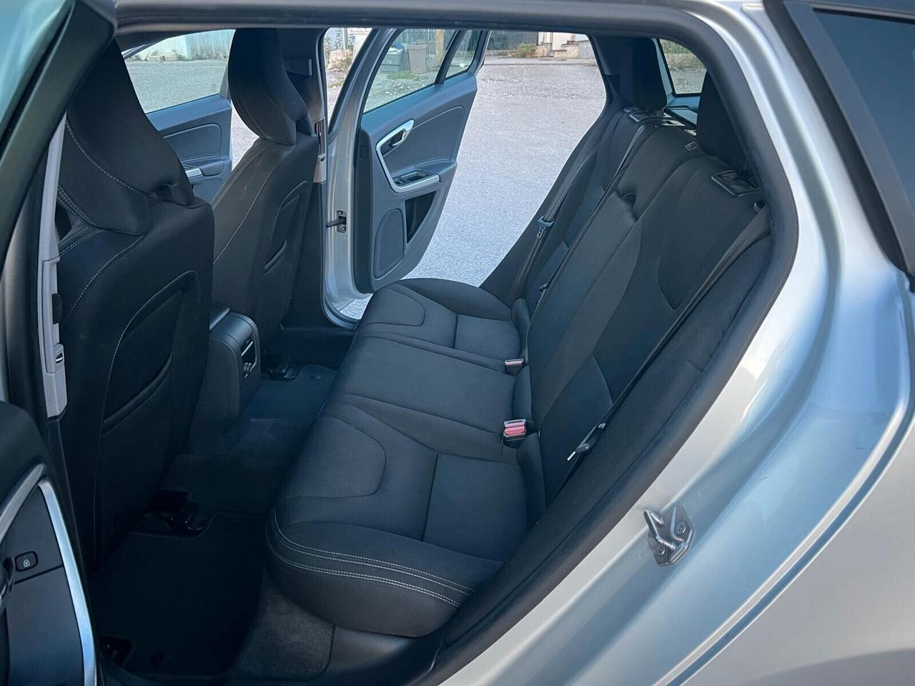 Volvo V60 D3 Geartronic Kinetic