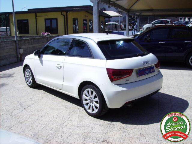 AUDI A1 1.6 TDI 105 CV Ambition