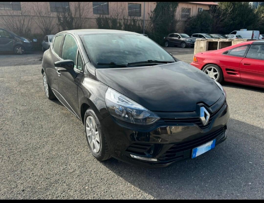 Renault Clio 1.2 75Cv VARI COLORI E CILINDRATE