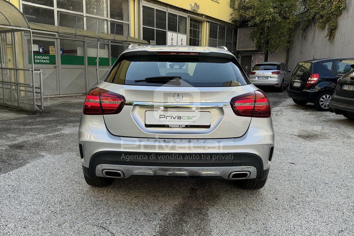 MERCEDES GLA 200 Sport