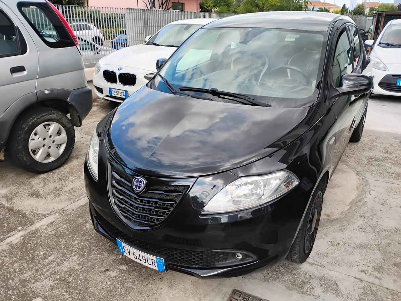 Lancia Ypsilon 1.2 69 CV 5 porte GPL Ecochic Gold