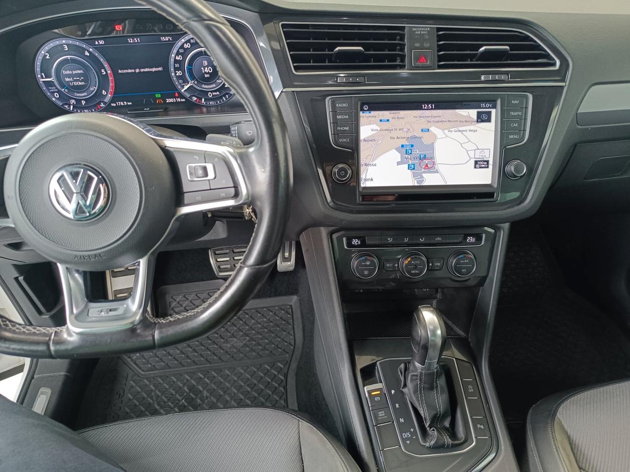 Volkswagen Tiguan 2.0 TDI SCR DSG Executive R-LINE BlueMotion Technology