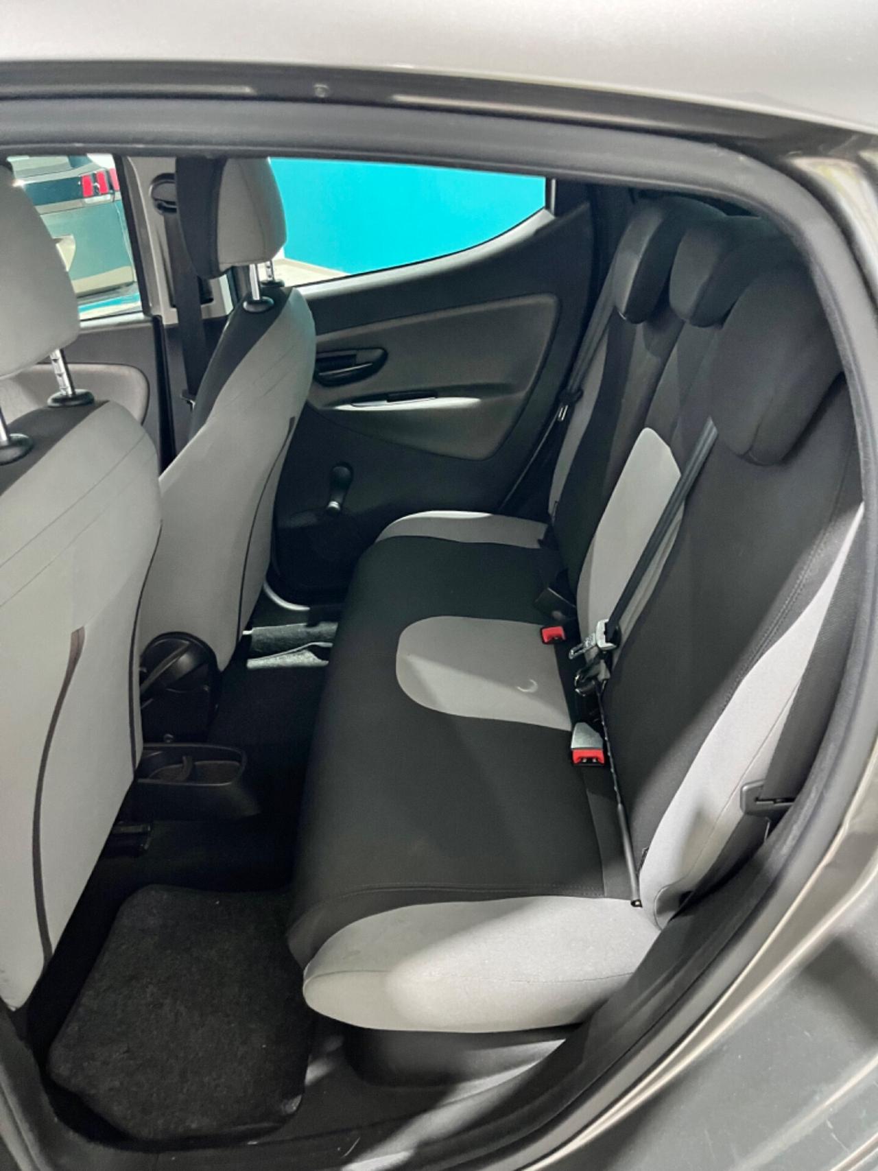 LANCIA YPSILON 1.2 GPL 2012 UNICOPROPRIETARIO