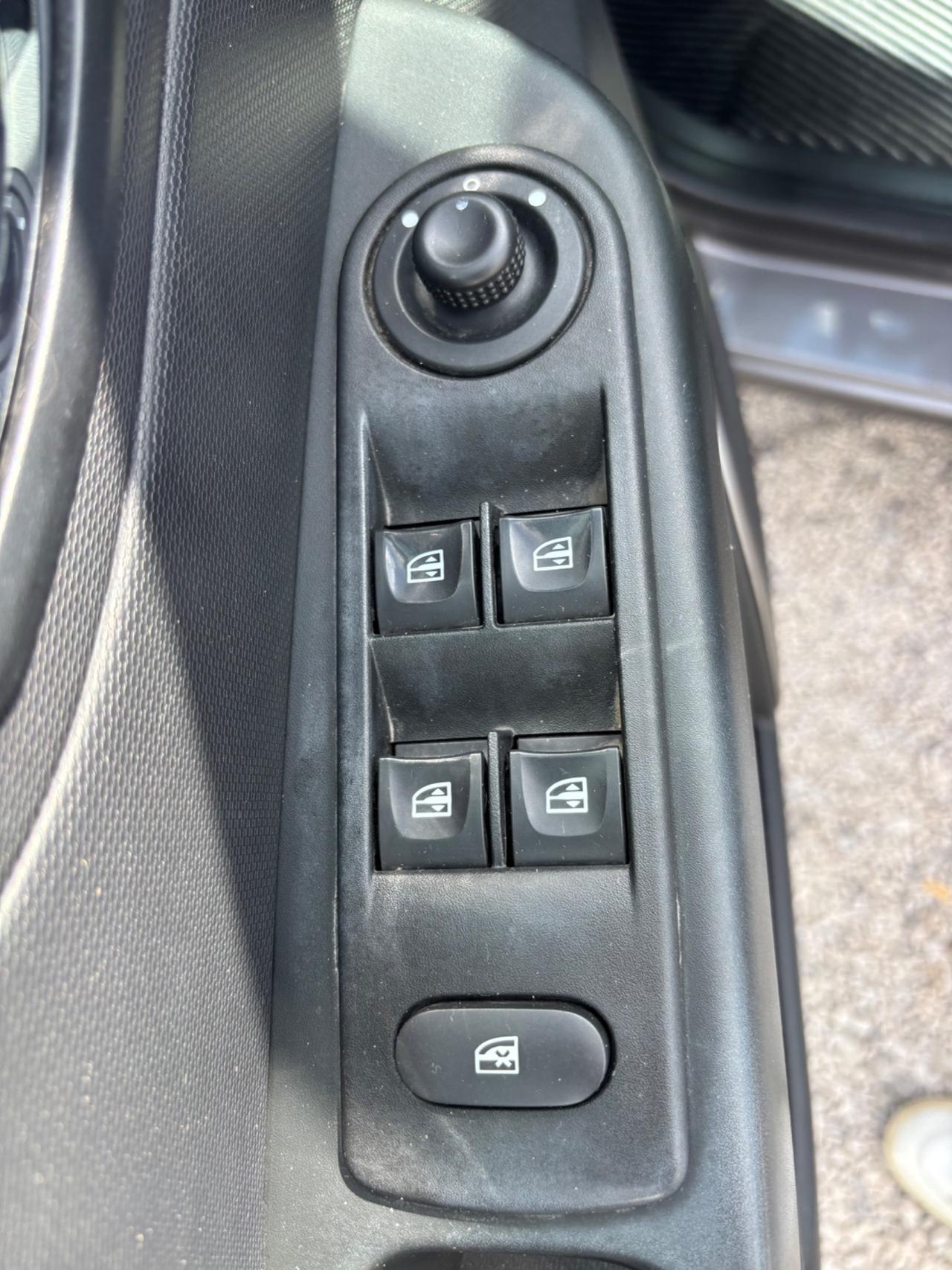 RENAULT CAPTUR 1.5DCI 90CV FULL PRONTA CONSEGNA