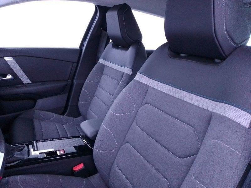 Citroën C4 1.2 puretech Plus s&s 130cv