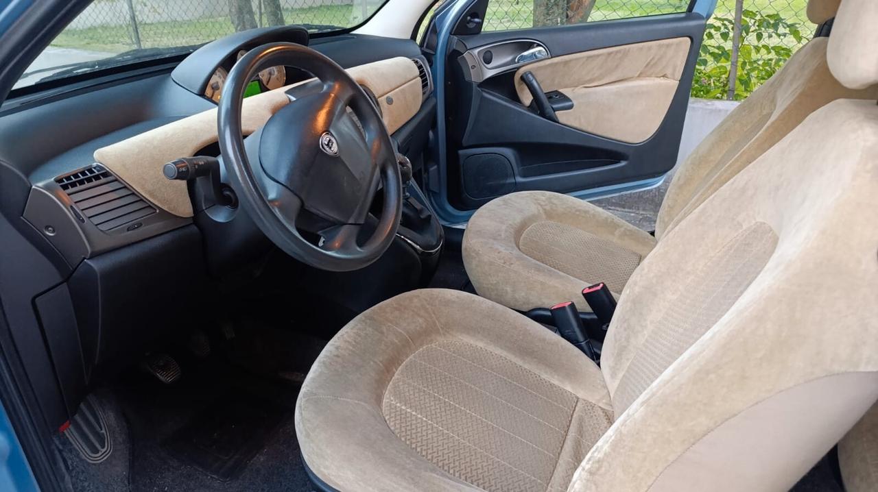 Lancia Ypsilon 1.2