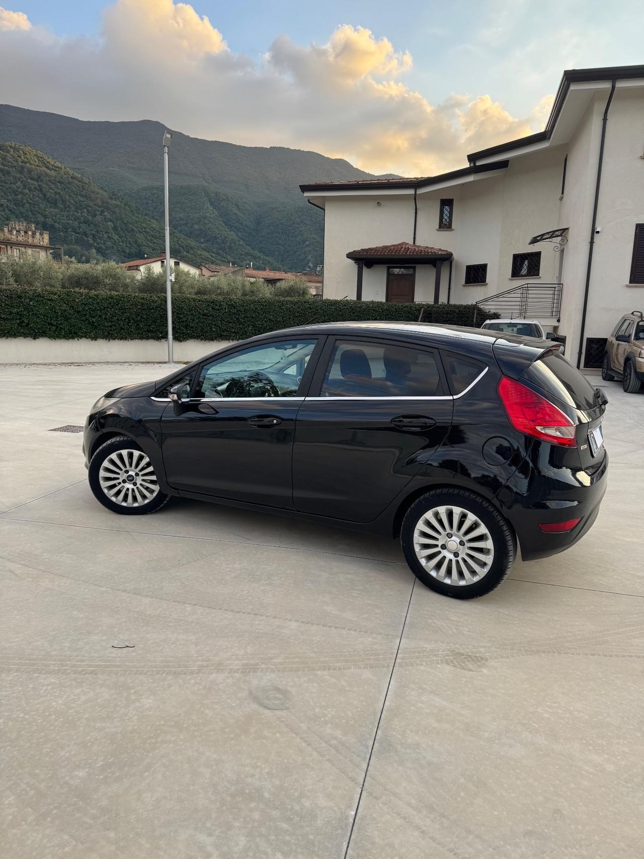 Ford Fiesta 1.4 TDCi 5p. Titanium
