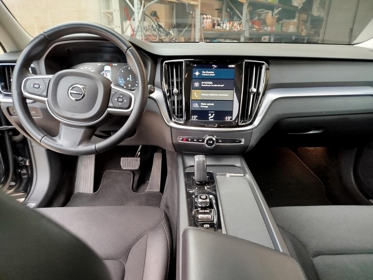 Volvo V60 B4 (d) Geartronic Momentum Business
