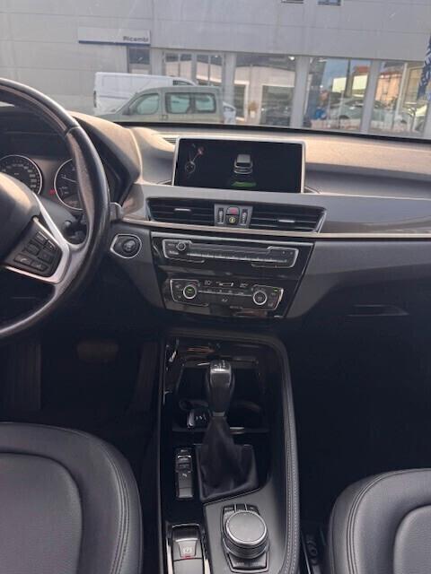 Bmw X1 sDrive18d xLine autom- 2017