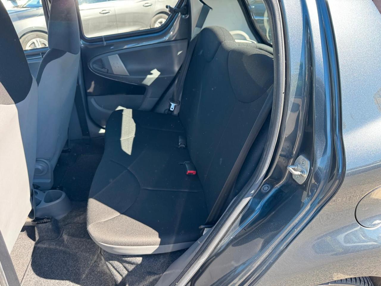 Toyota Aygo 1.0 VVT-I 5P NAVI BLUETOOTH 2011