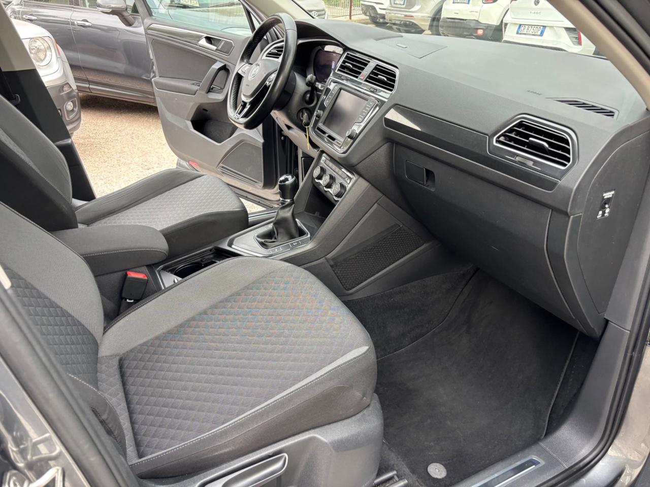 VW TIGUAN 1.6TDI 116CV COCKPIT FULL OPT