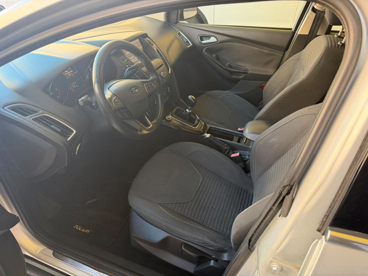 Ford Focus 1.5cc diesel 12 mesi garanzia-2015