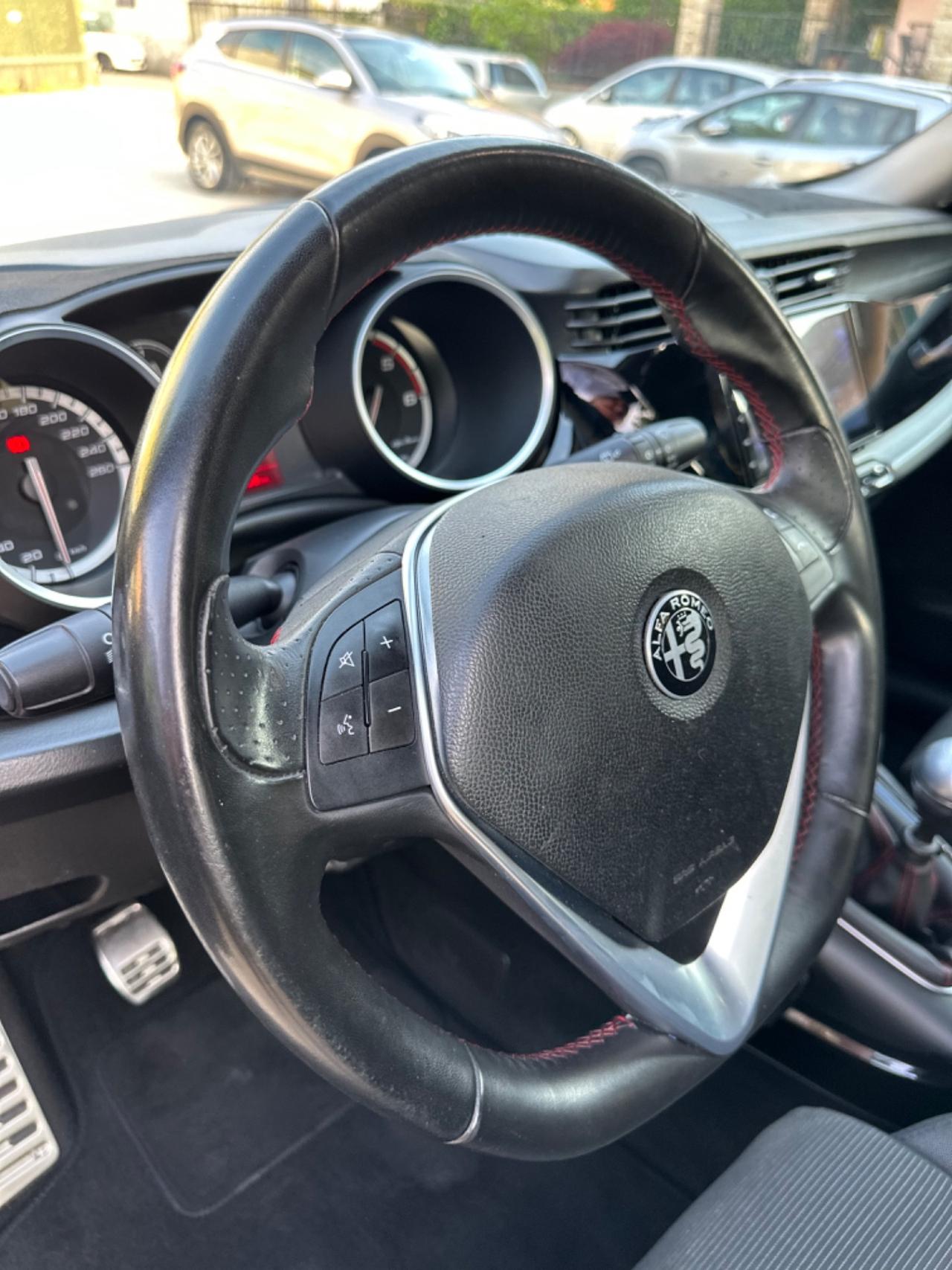 Alfa Romeo GIULIETTA 1.6 JTDm-2 KIT QUADRIFOGLIO
