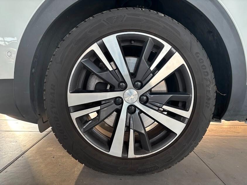 Peugeot 3008 Hybrid 225 e-EAT8 Allure Pack