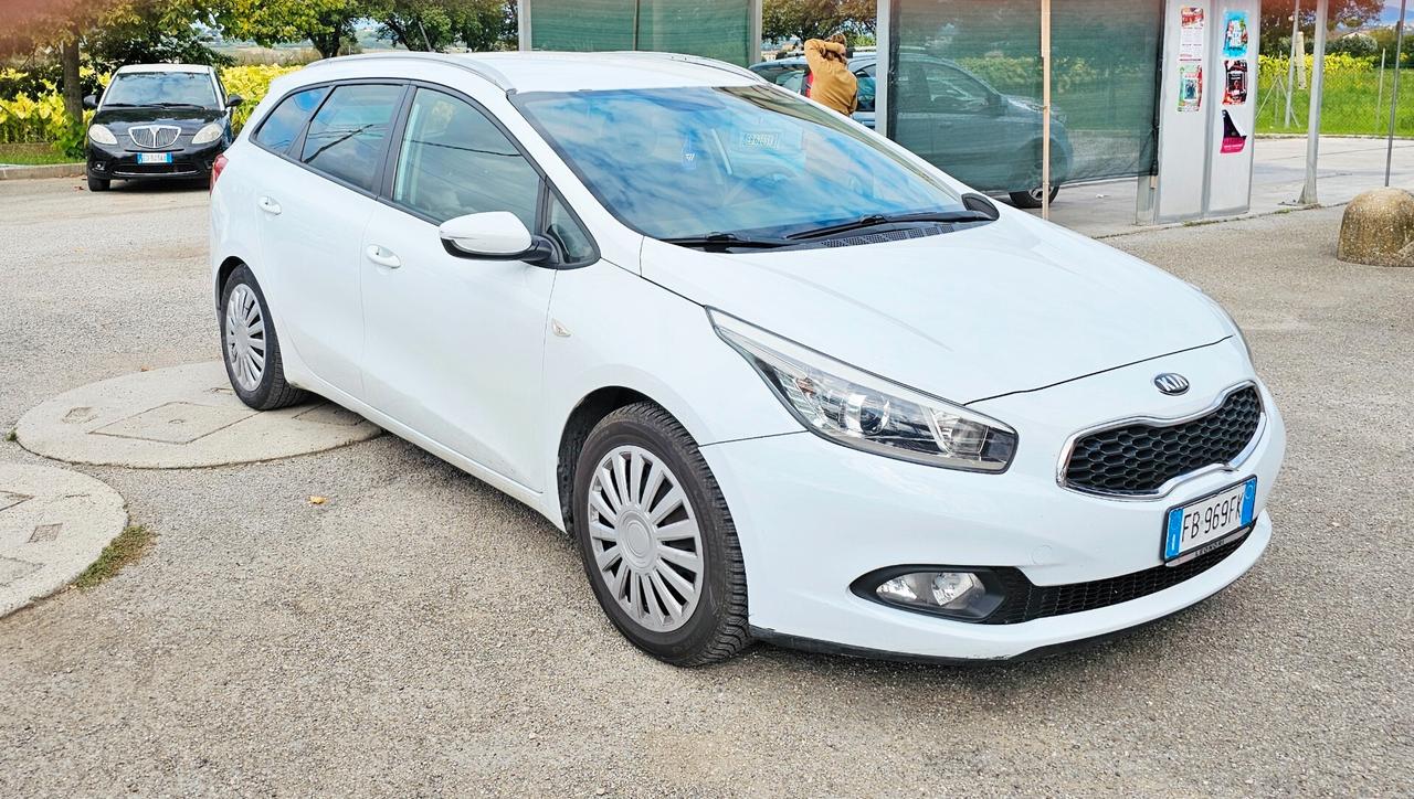 Kia Ceed cee'd 1.4 ECO GPL SW Cool