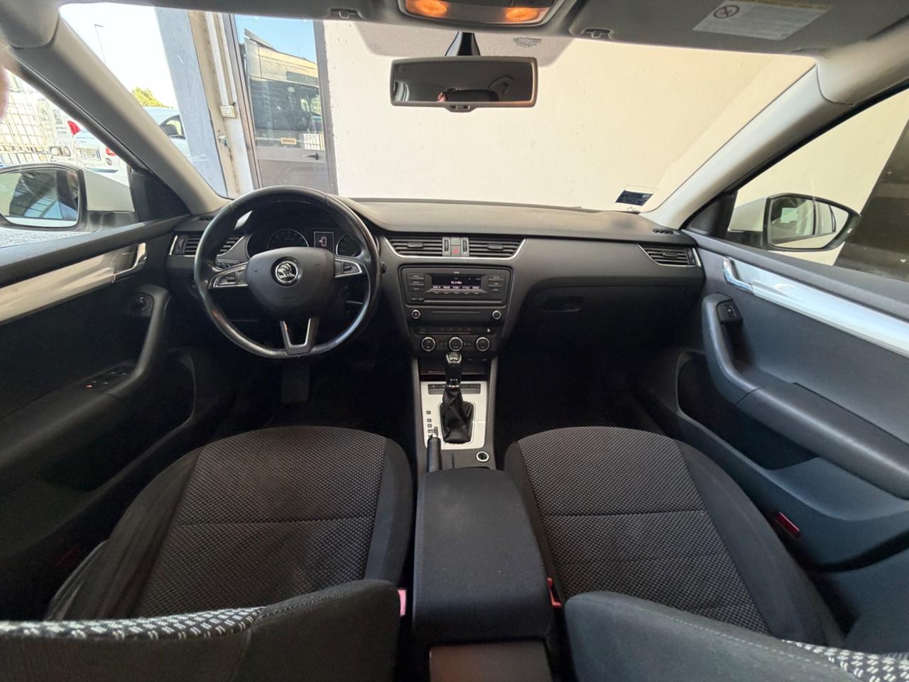 Skoda Octavia 1.6 TDI CR 105 CV DSG Ambition