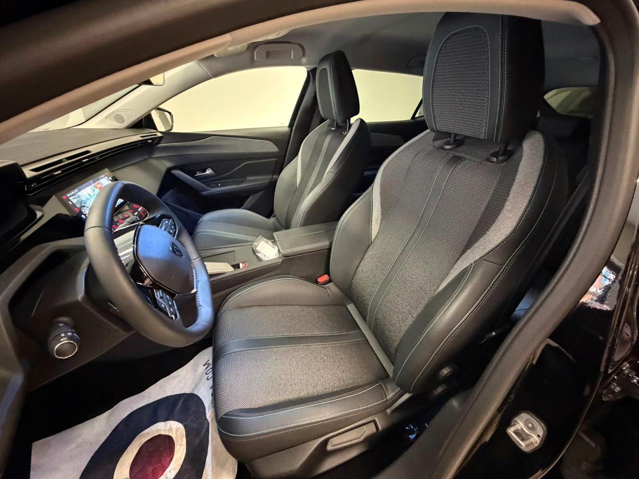 Peugeot 408 Hybrid 136 e-DCS6 Allure RATE A PARTIRE DA 255 € AL MESE
