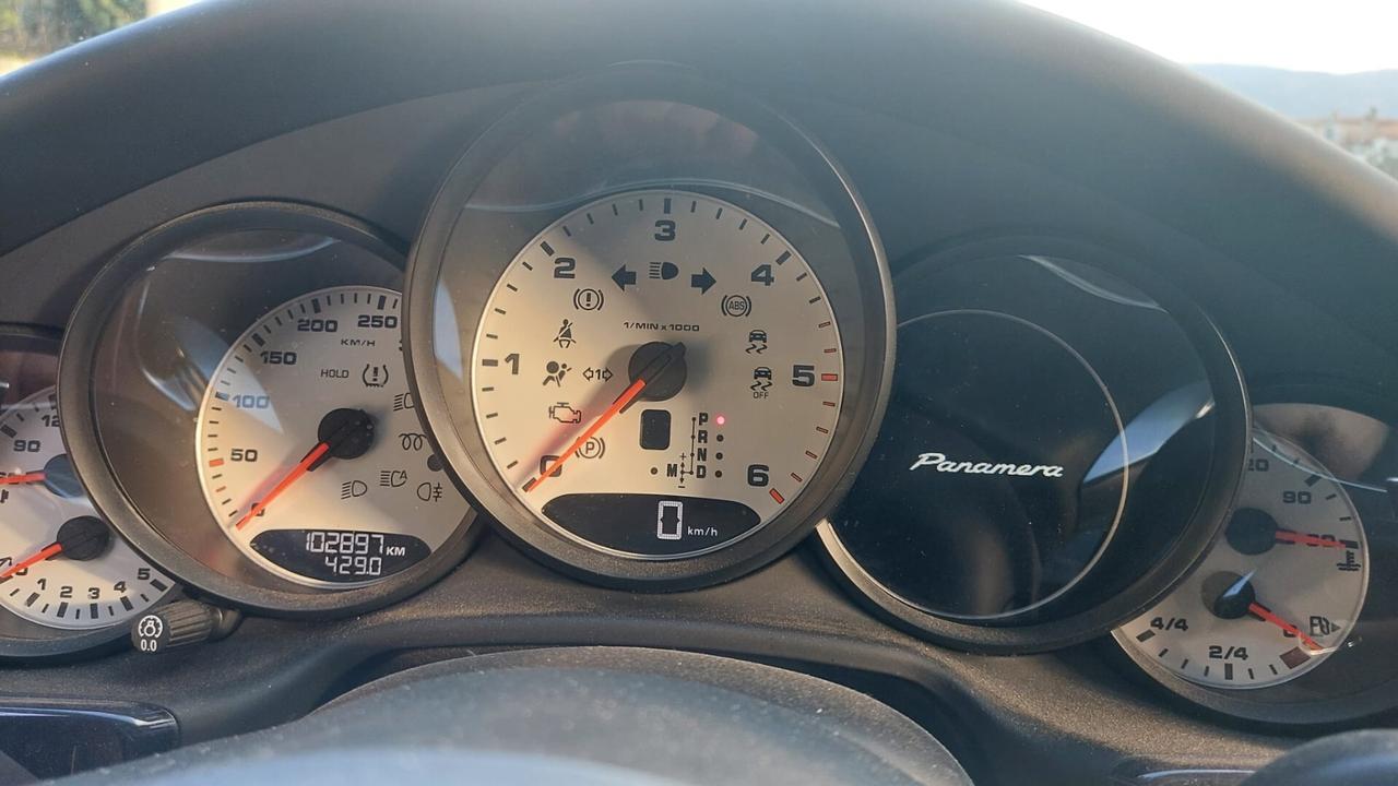 Porsche Panamera - 3.0 Diesel - Edition 300 Cv