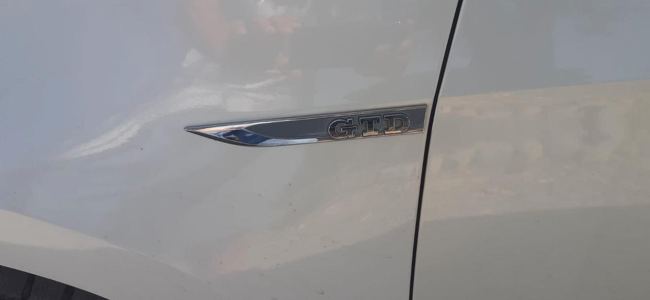 Volkswagen Golf GTD 2015 - 2.0 TDI Lb automobili