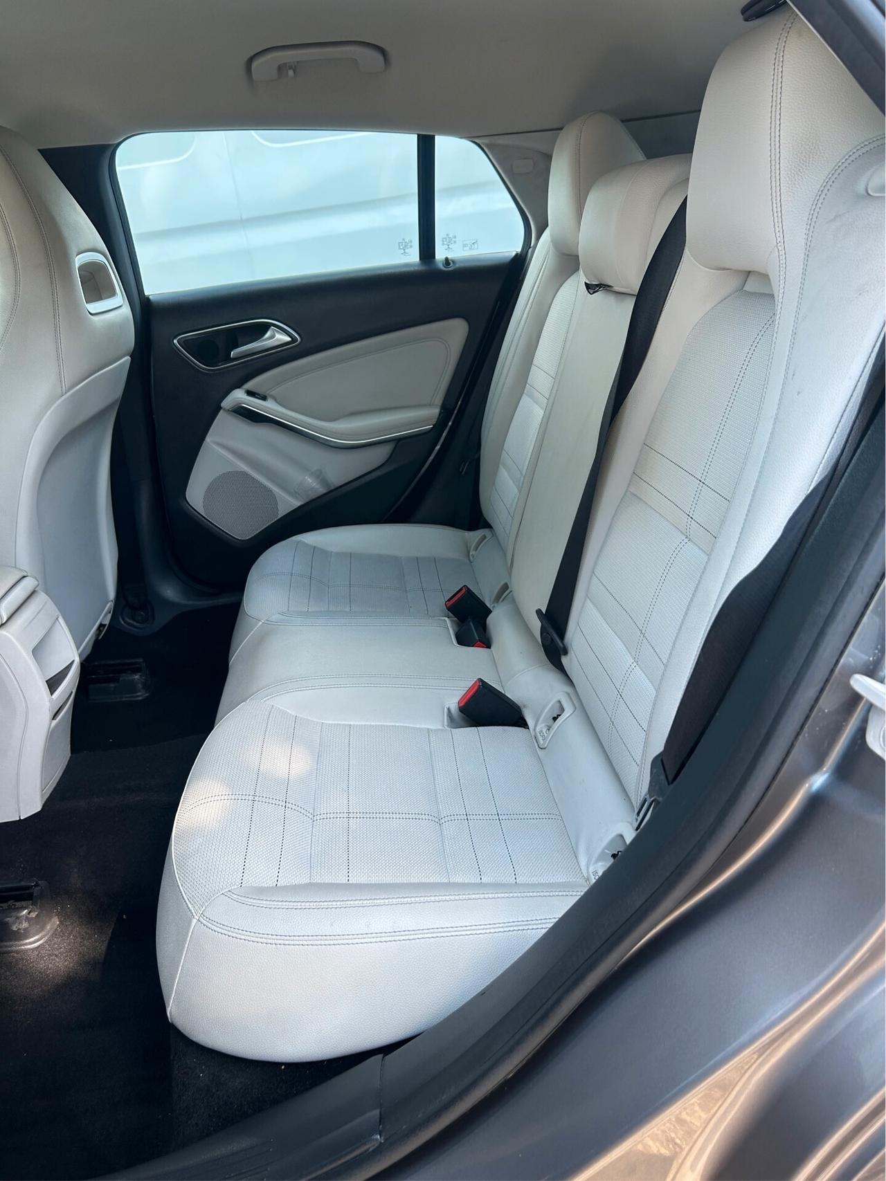 Mercedes-benz CLA 200 CDI S.W. Automatic Premium