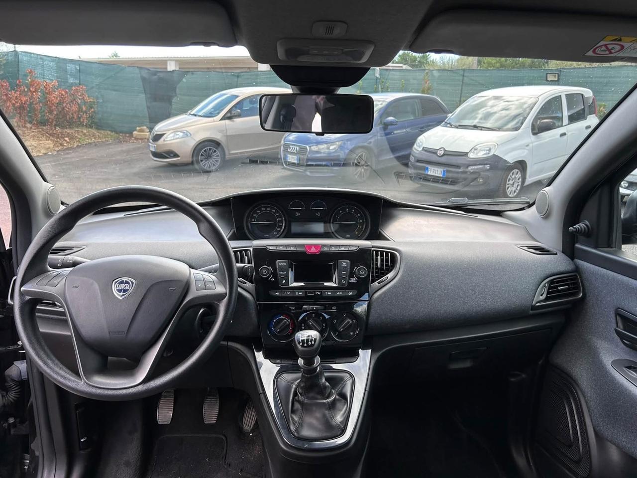 Lancia Ypsilon 1.0 FireFly 5 porte S&S Hybrid UnYca