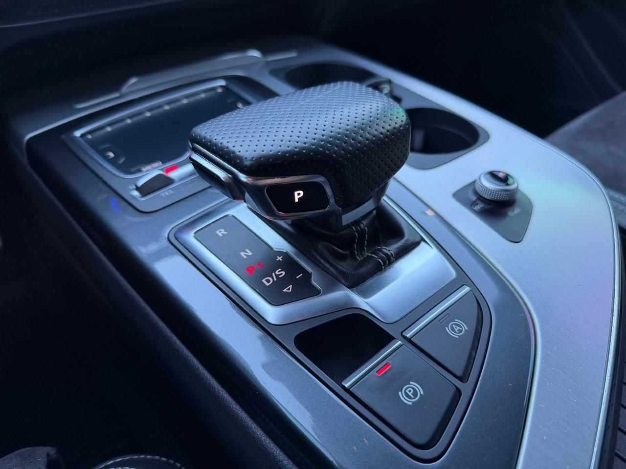 Audi Q7 3.0 TDI 218 CV ultra quattro tiptronic s line 7 posti