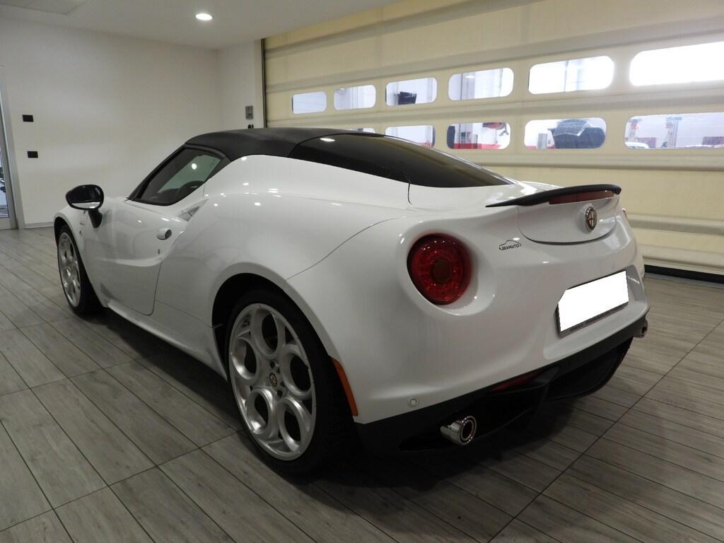 Alfa Romeo 4C Coupe 1750 TBi TCT
