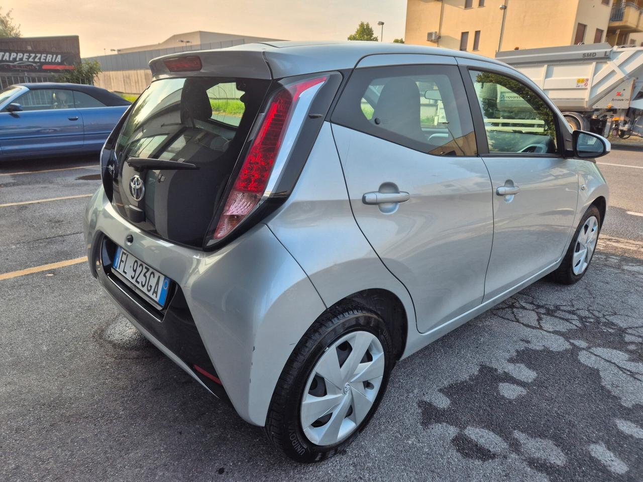 Toyota Aygo 1.0 VVT-i 69 CV 5 porte x-cool TSS